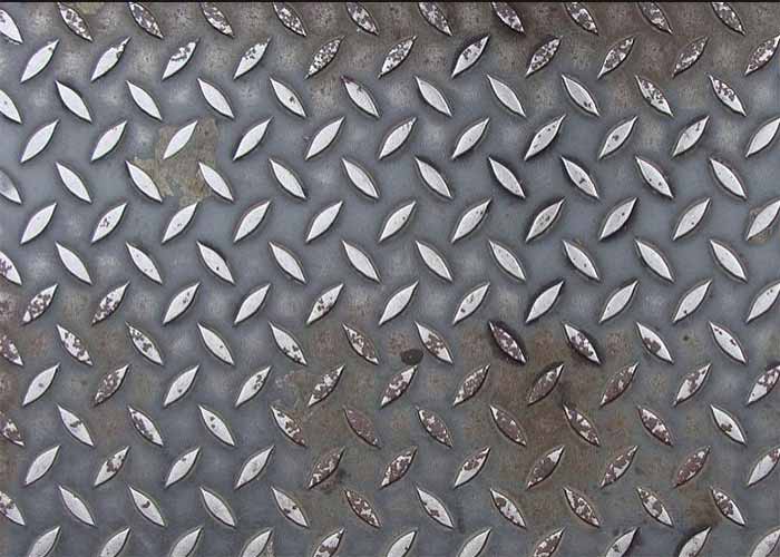 Aluminium floor plate