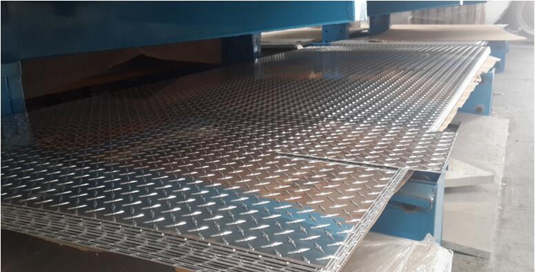 aluminum diamond plate flooring for trucks